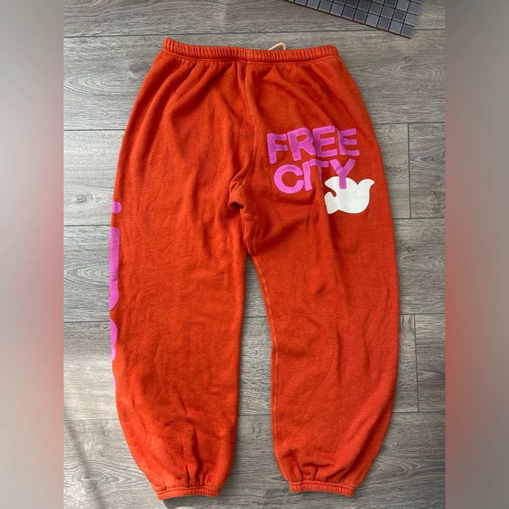 FreeCity black sweatpants - extra large